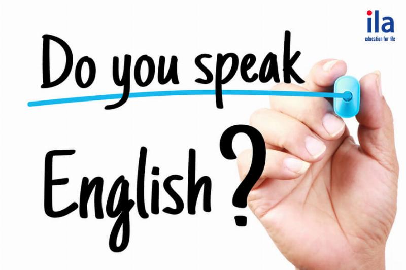 Một hình ảnh minh họa quy trình xác định tân ngữ trong câu: bắt đầu bằng câu, xác định động từ, đặt câu hỏi “Who/What” sau động từ, và kết quả là tân ngữ.